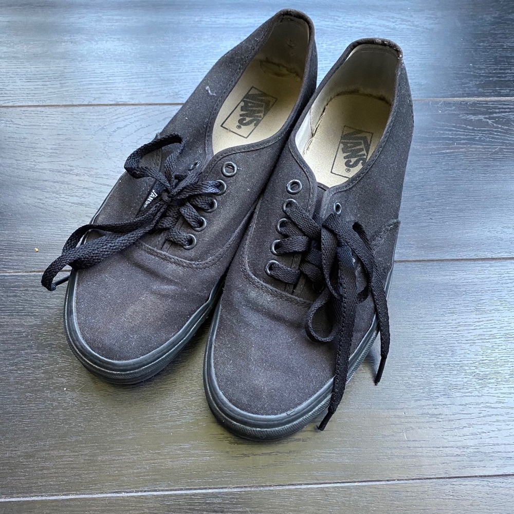Classic Vans Shoes! Good Condition!